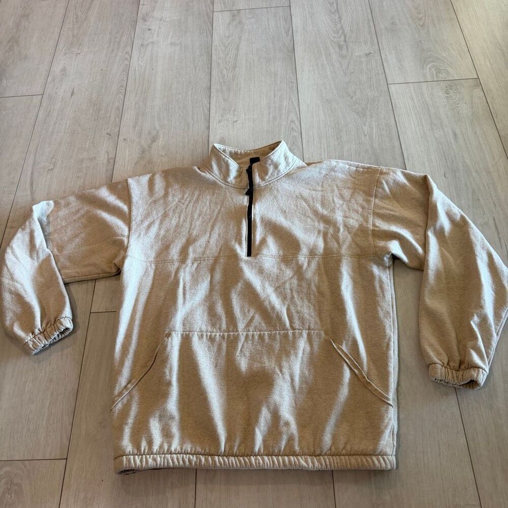 The north face woman sweater size s